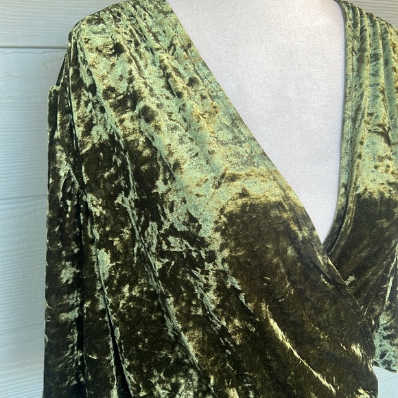Alexia Admor Velvet Wrap Dress - Missing Belt! - Picture 3 of 12